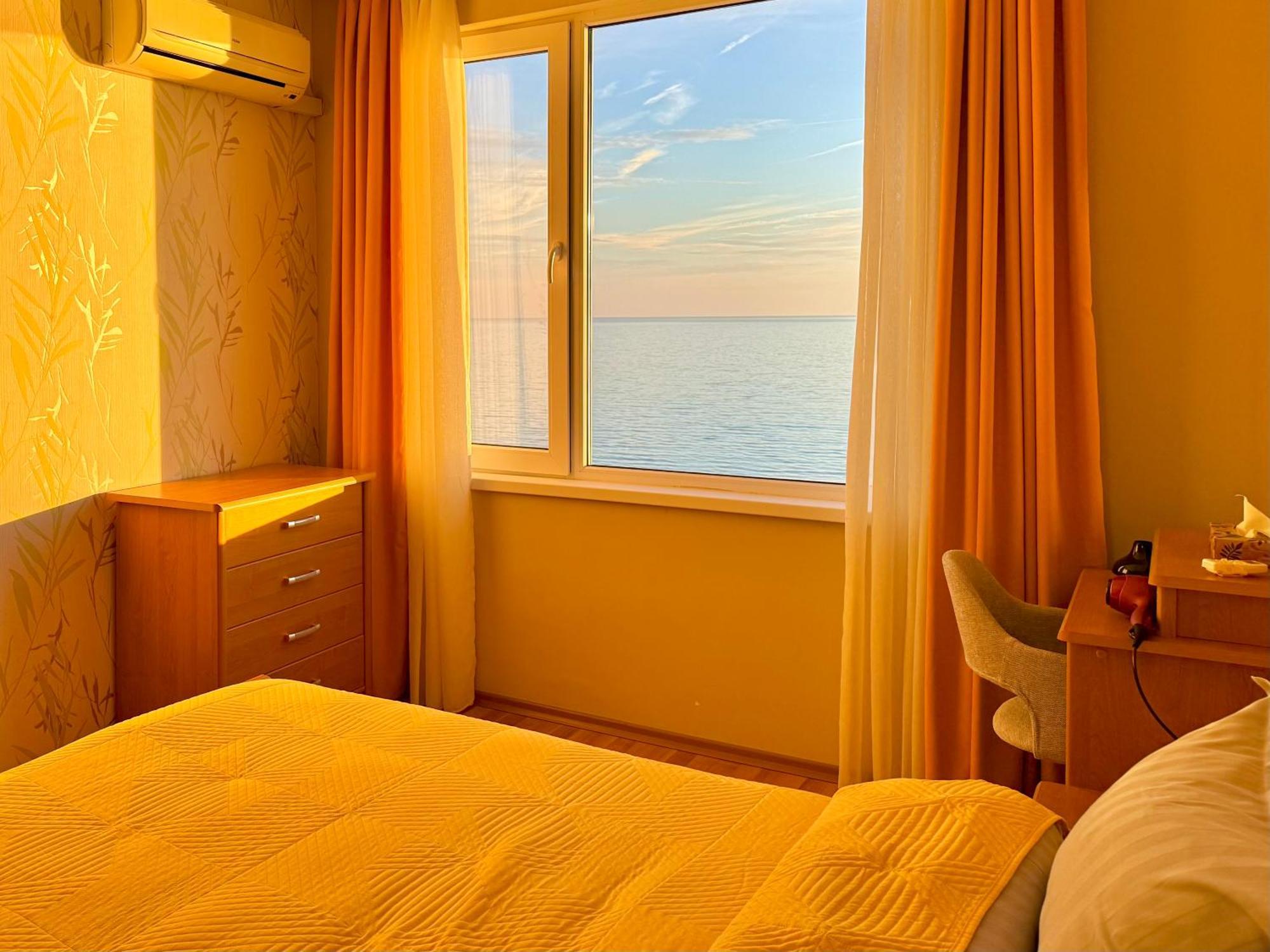 Beachfront Havana Sveti Vlas Dış mekan fotoğraf